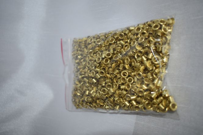 Hovedbilde Snørering gullfarge